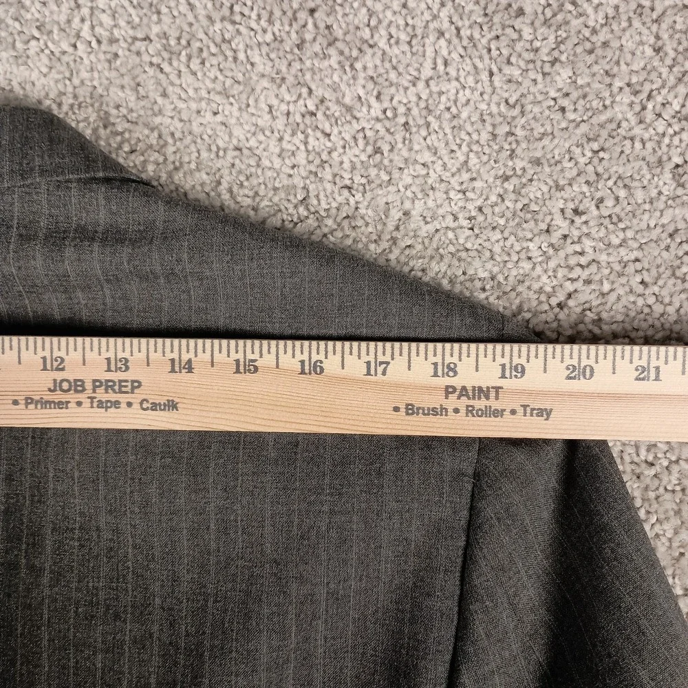 Vintage David Barry 42R 36x29 Men's Suit Grey 4 Color Pinstripe Wool Blend